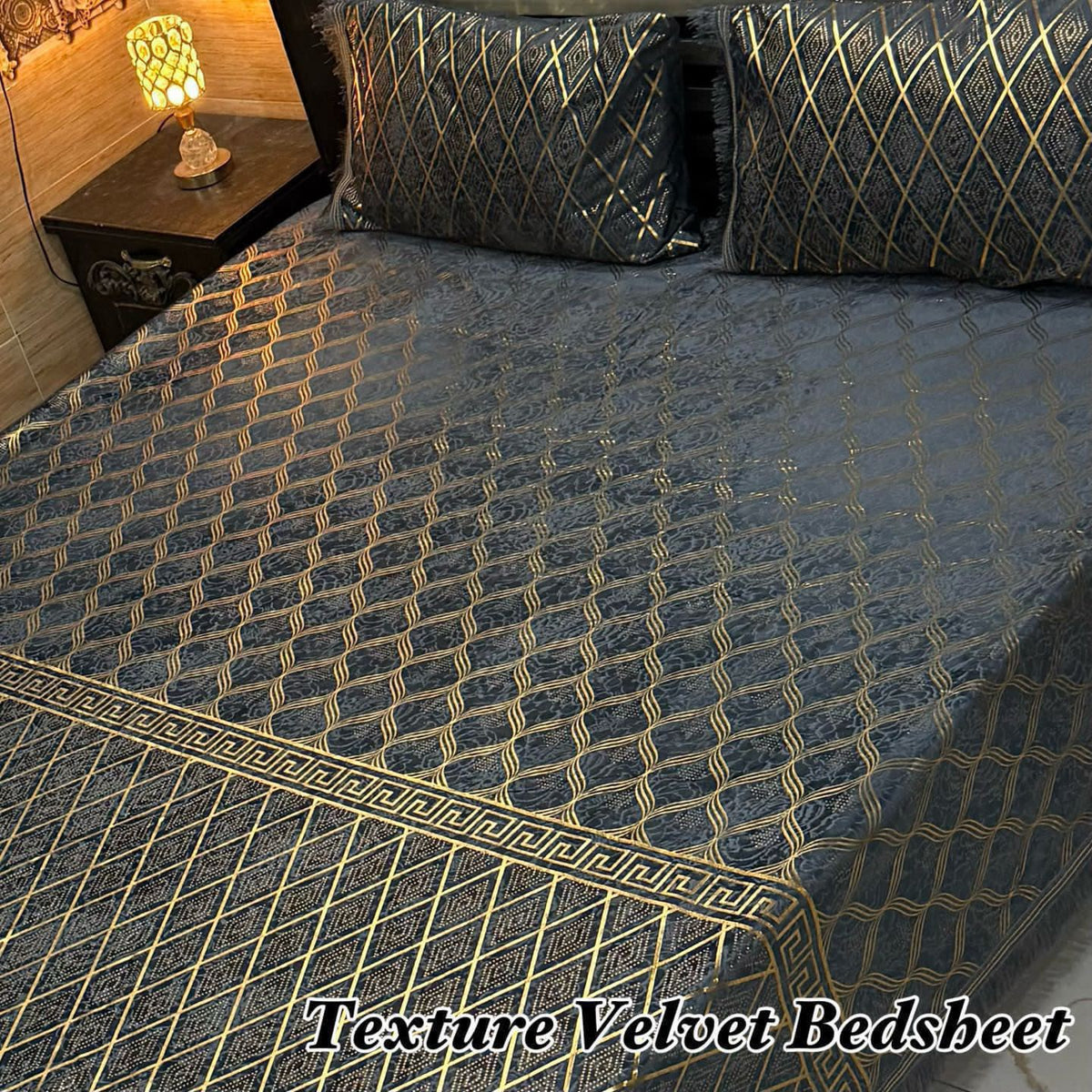 Luxury 3PC Texture Velvet 3PC Bedsheet โ King Size