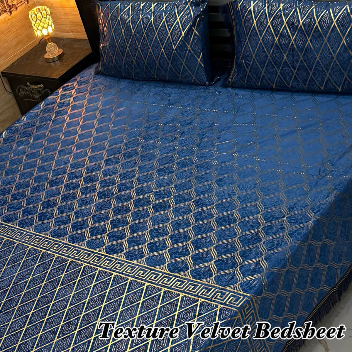 Luxury 3PC Texture Velvet 3PC Bedsheet โ King Size