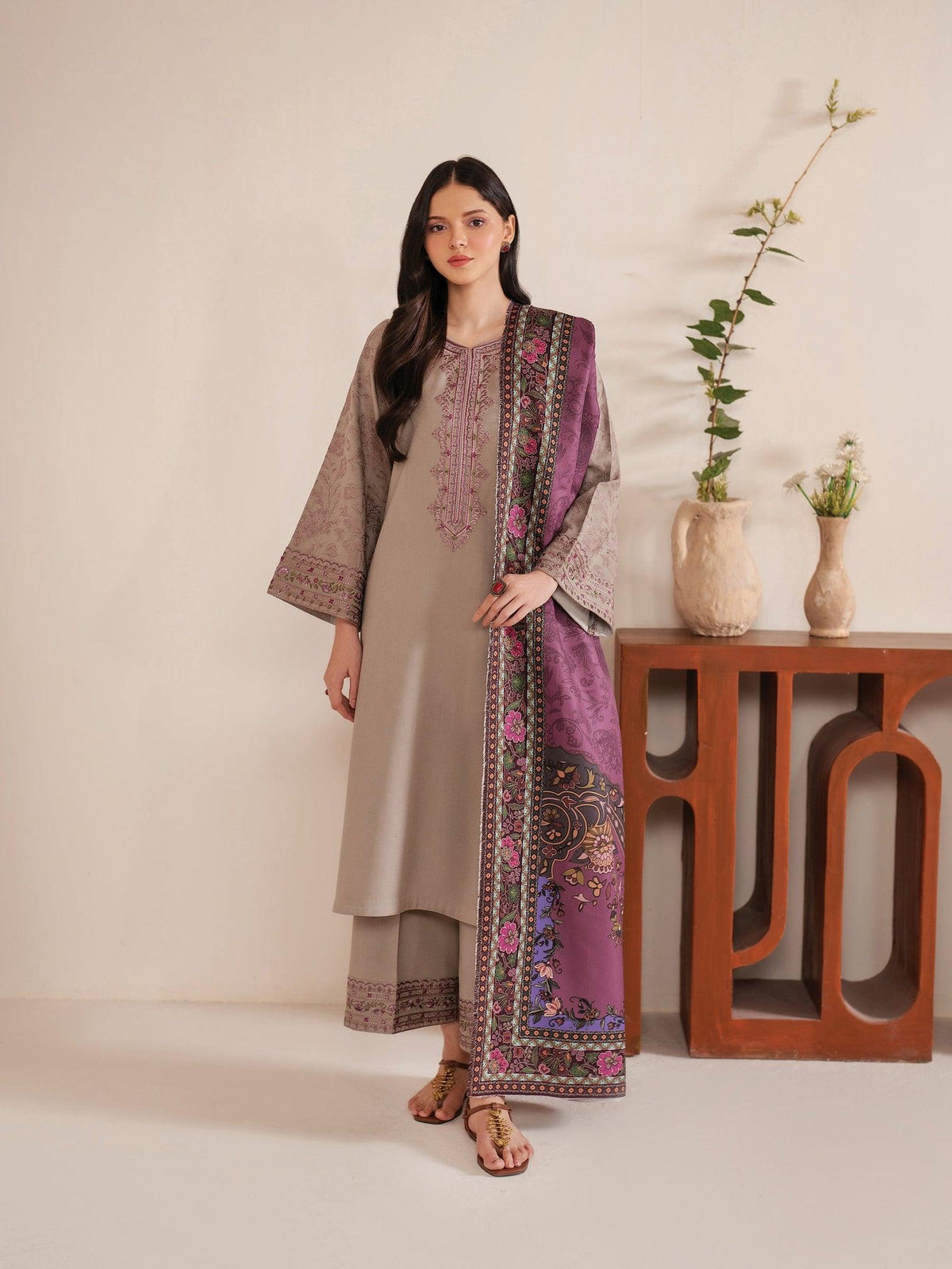 Urige| Embroidered Dhanak 3PC Unstitched Suit